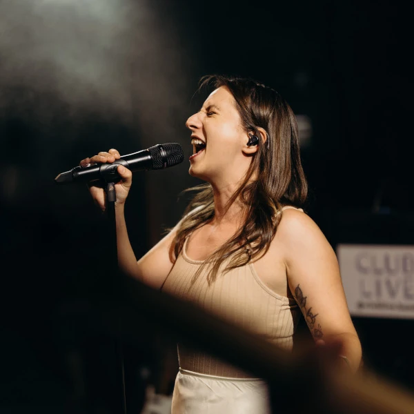Bild von Tiffany - Gesang